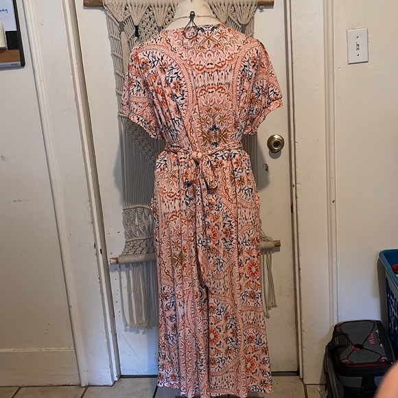 Torrid Woman Sz 3 PEACH MEDALLION STUDIO KNIT PUFF SLEEVE SKATER MIDI DRESS - Picture 3 of 8